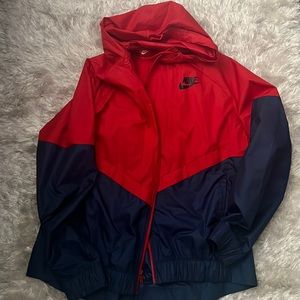 Nike womens windbreaker jacket